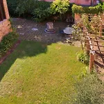 Casa Dell'aviatore Con Terrazza Sul Giardino *