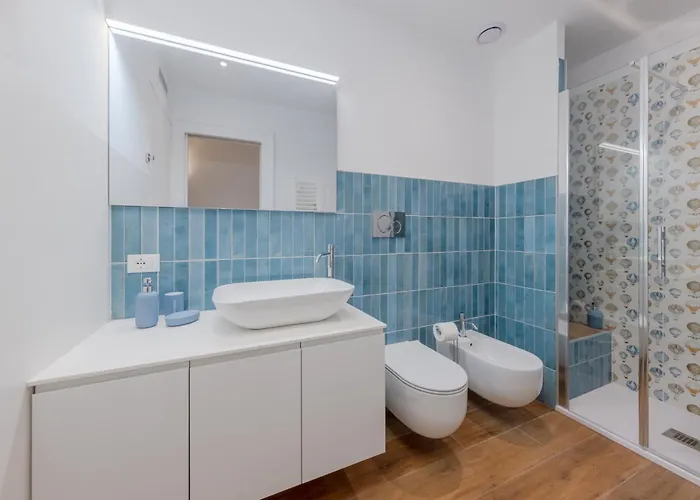 Casa Dell'aviatore Con Terrazza Sul Giardino 아파트