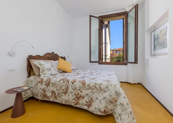 Casa Dell'aviatore Con Terrazza Sul Giardino *