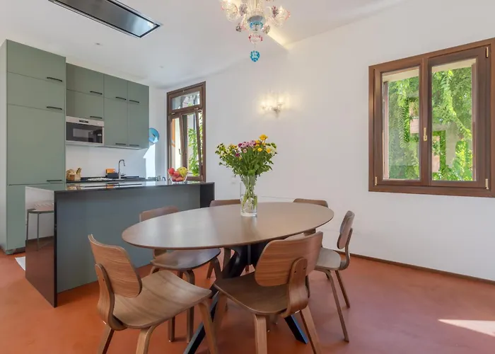 Casa Dell'aviatore Con Terrazza Sul Giardino *