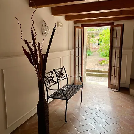 Casa Dell'aviatore Con Terrazza Sul Giardino Apartmán